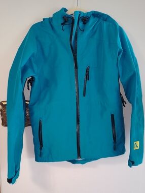Blue Hooded Goretex Shell Jacket with Zippered Pockets